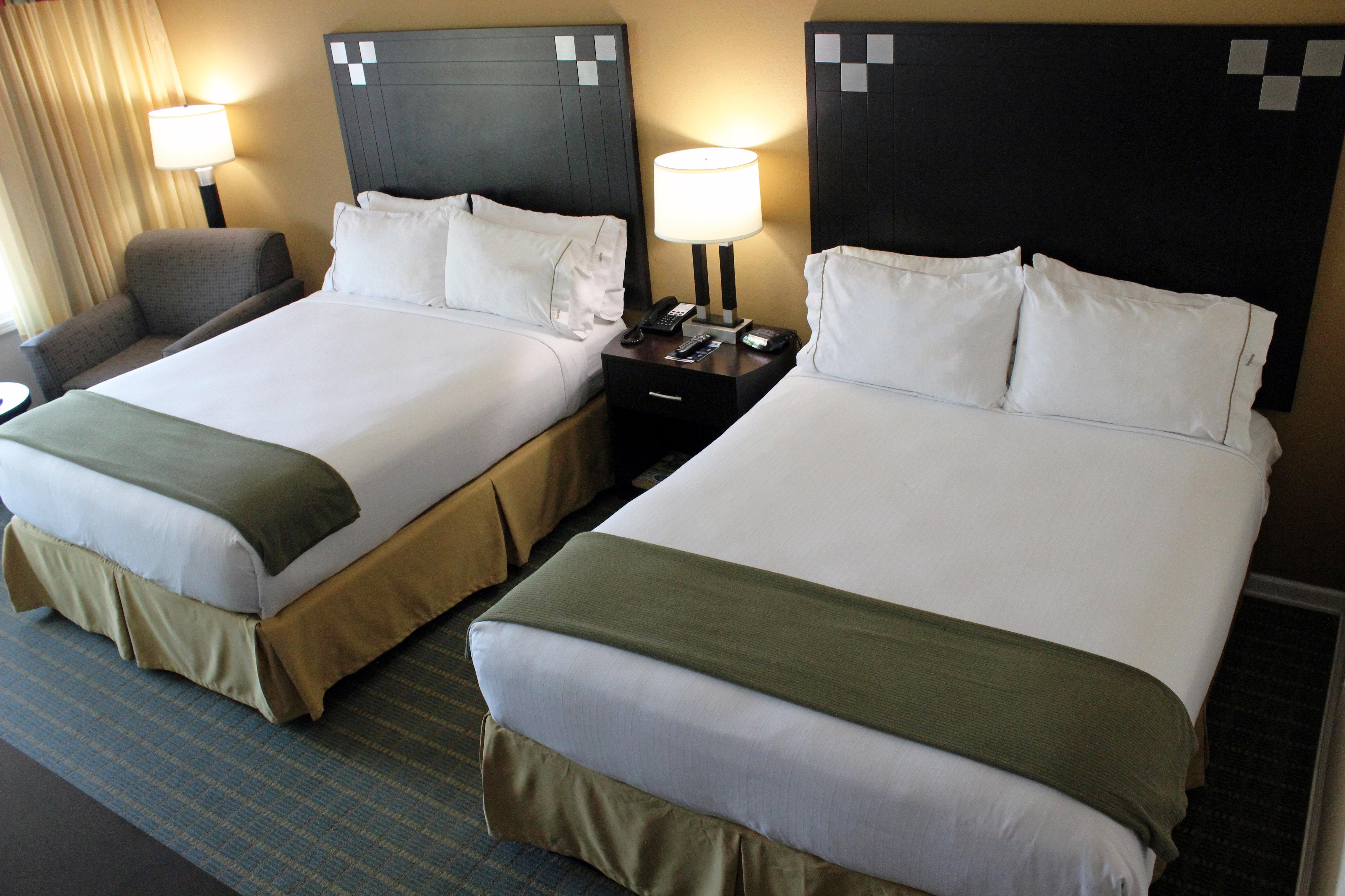 Holiday Inn Express Van Nuys By Ihg Лос-Анджелес Экстерьер фото
