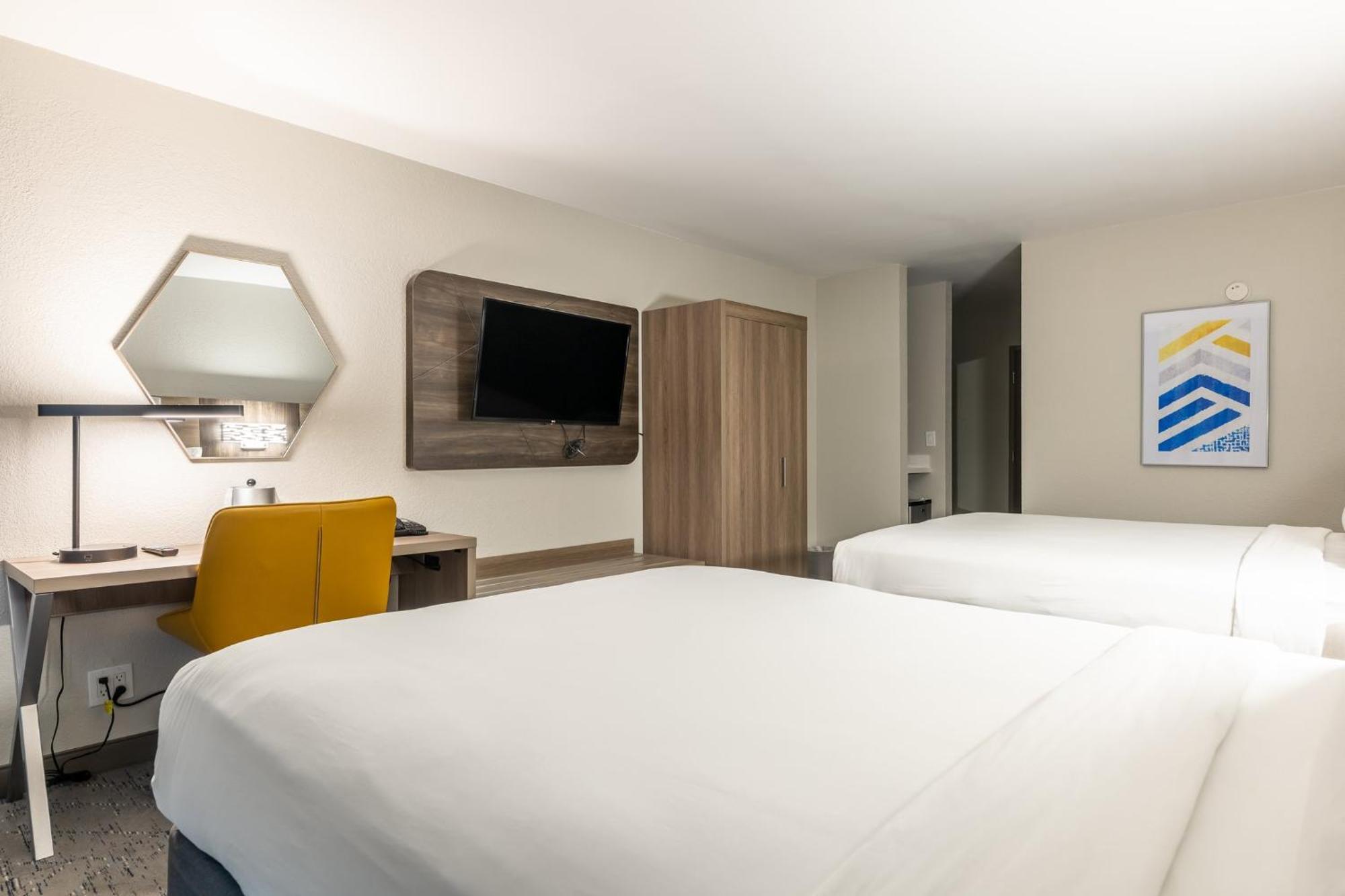 Holiday Inn Express Van Nuys By Ihg Лос-Анджелес Экстерьер фото