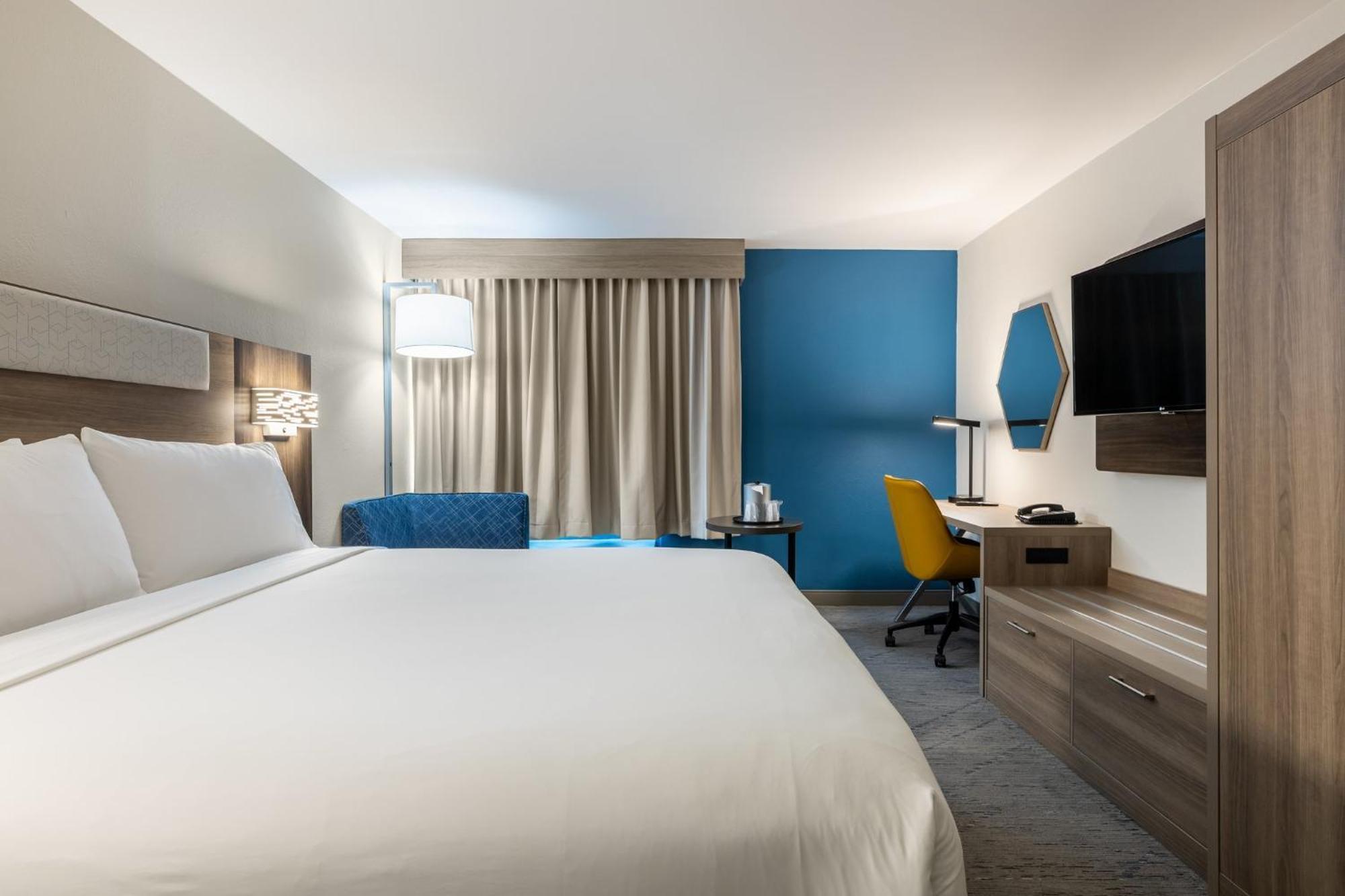Holiday Inn Express Van Nuys By Ihg Лос-Анджелес Экстерьер фото