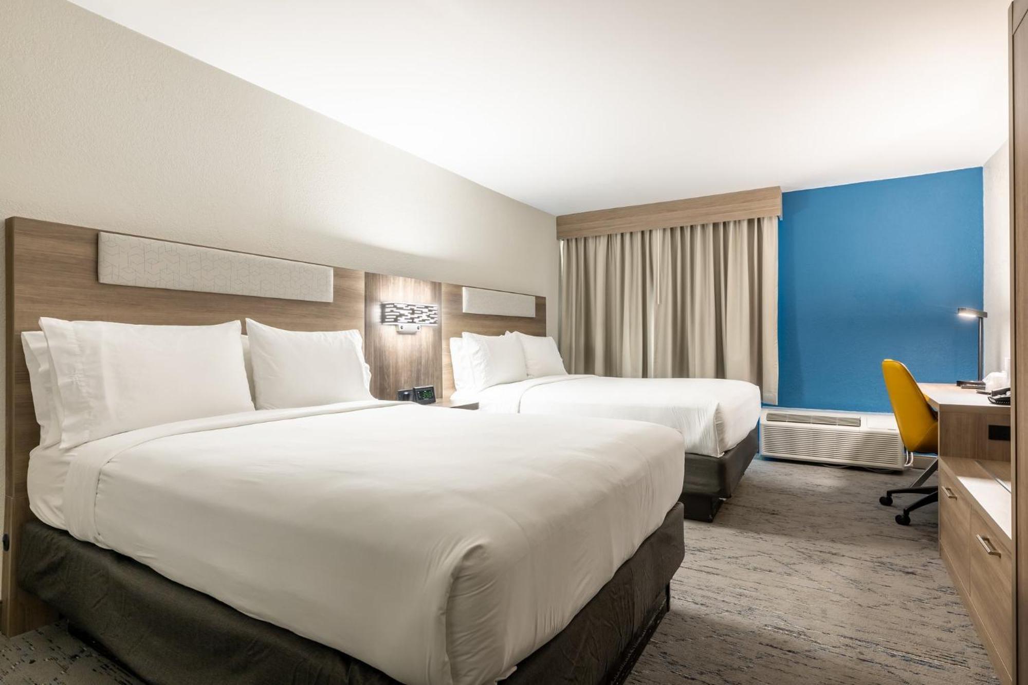 Holiday Inn Express Van Nuys By Ihg Лос-Анджелес Экстерьер фото