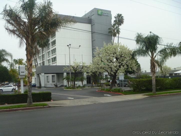Holiday Inn Express Van Nuys By Ihg Лос-Анджелес Экстерьер фото