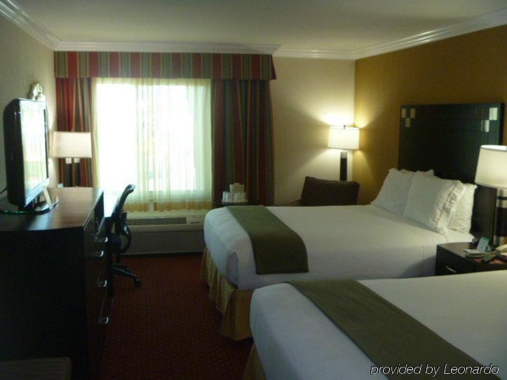 Holiday Inn Express Van Nuys By Ihg Лос-Анджелес Экстерьер фото