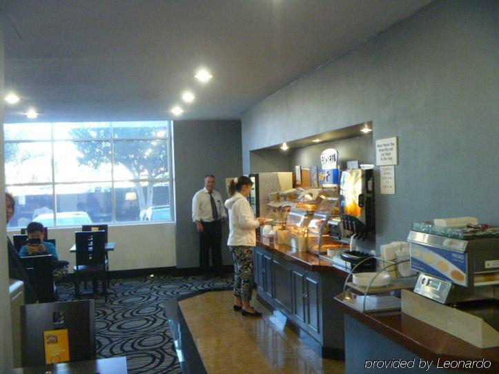Holiday Inn Express Van Nuys By Ihg Лос-Анджелес Экстерьер фото